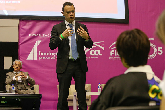 TMF V6406 ©Telmo Miller