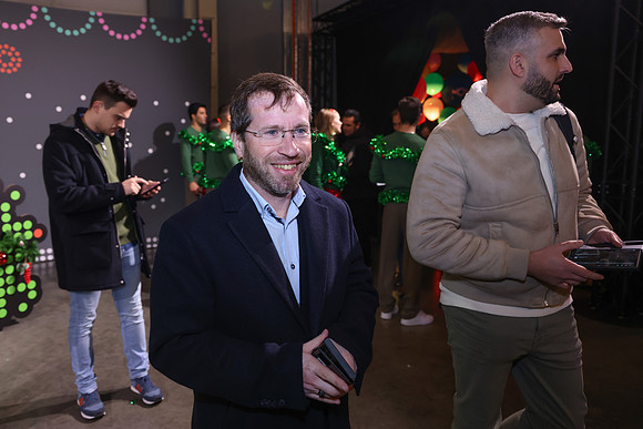 0081 X3887 Telmo Miller