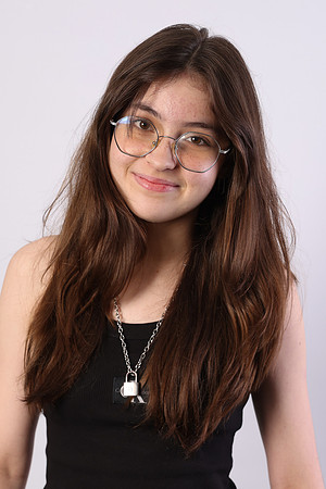 TMF23638 NICOLE ALMEIDA
