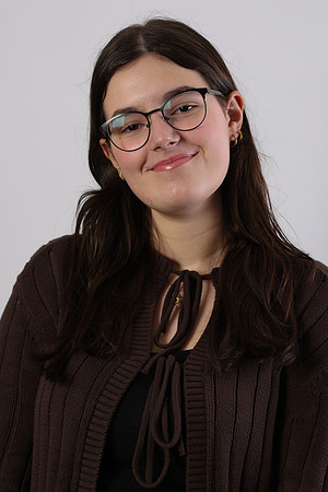 TMF24056 LARA FERNANDES