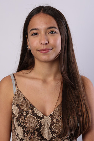 TMF24054 LARA CARDADOR