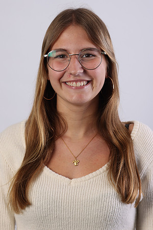 TMF24075 SOFIA BATISTA