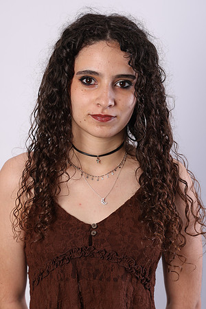 TMF24553 LEONOR AVELINO