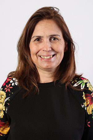 TMF23586 SANDRA SANTOS