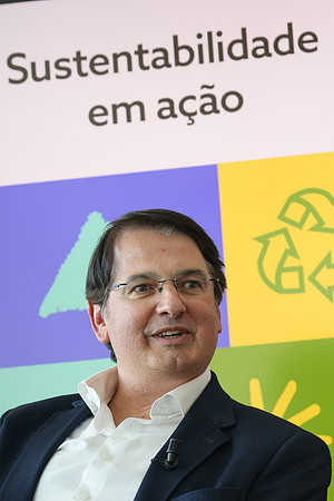Telmo Miller V2464